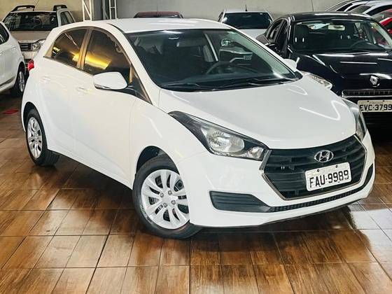HYUNDAI HB20 1.0 COMFORT 12V FLEX 4P MANUAL HYUNDAI HB20 1.0 COMFORT 12V FLEX 4P MANUAL